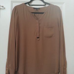 Ro & De Brown and black blouse